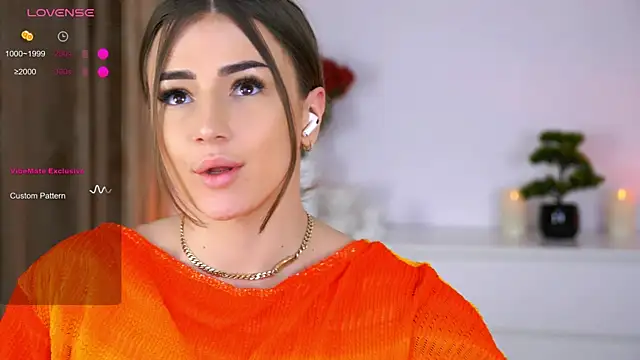 AishaSins Chat XXX in diretta