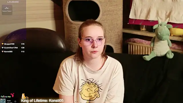 GamerGirl_Eve Chat XXX in diretta