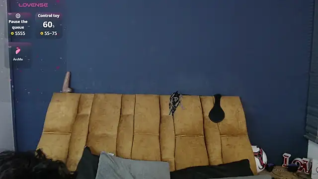 KendraaSimons élő XXX-chatje