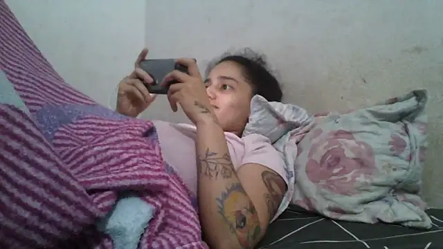 دردشة girl_tits الجنسية المباشرة