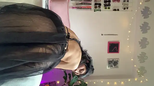 ELENA_UMBRA's Live XXX Chat