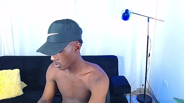 alexaandro18's Live XXX Chat