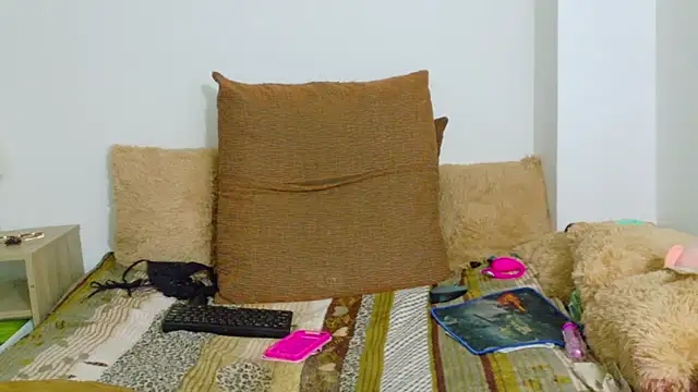 irisconde's Live Chat Room