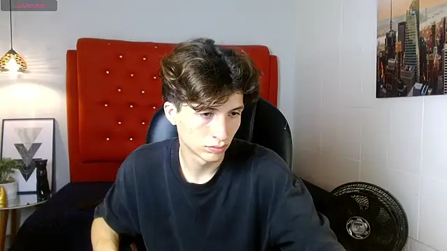 XXX chat uživo modela Marcoviolet