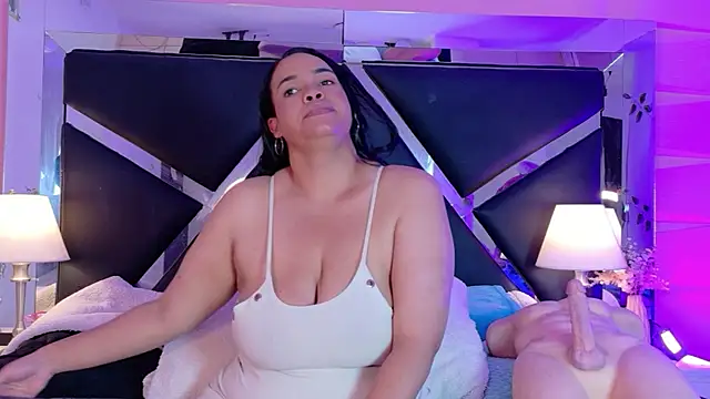 Chat +18 de Veronica_Nasty_ ao vivo