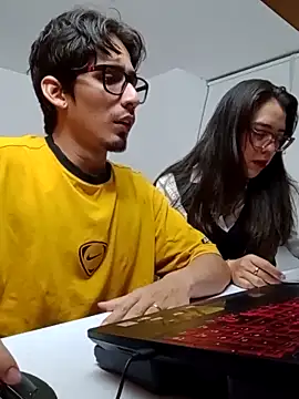 Chat XXX en directo de SrIncognito666
