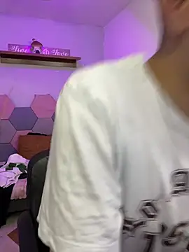 Andy_Norton Live XXX-Chat