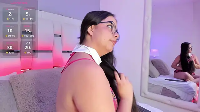LunaHall live XXX chat