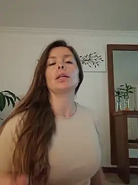 karina_warthon's Live XXX Chat