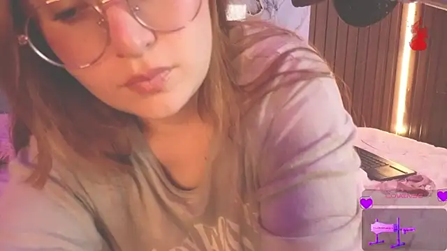 daddysgi1rl Live XXX Chat