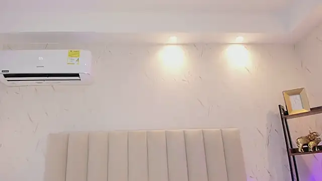 XXX chat uživo modela ViolettaRousee_