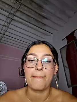 Chatroom XXX en direct de Ary-18