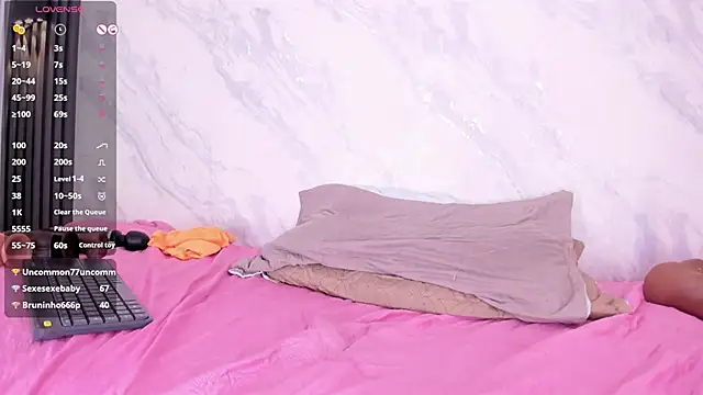 Monika-Ruiz live XXX chat