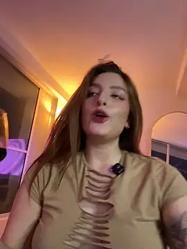 Anavi_'s Live Chat Room