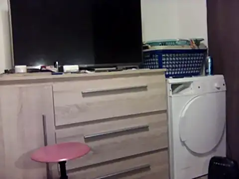 XXX chat uživo modela Dev-BiSklave