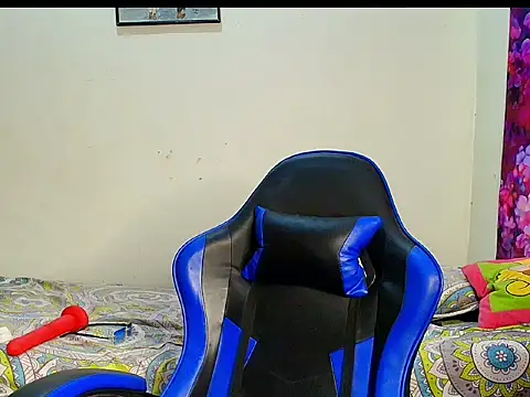 Chat +18 de Karol_naughty ao vivo