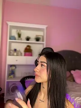 camila1_torres_'s Live XXX Chat