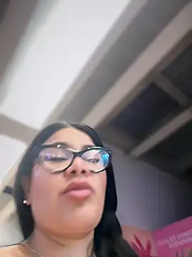 Chat XXX Live Issane_Peru