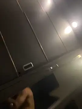 JonesD280825のライブXXXチャット