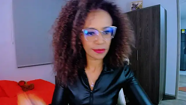 ScarlettMalbec's Live XXX Chat
