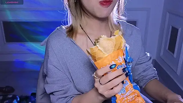 _____Panda_____ élő XXX-chatje