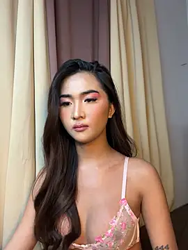 Diannellove Adlı Modelin Canlı XXX Sohbeti