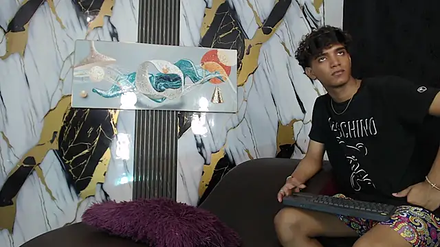 Chat +18 de GOLDEN_2026 ao vivo