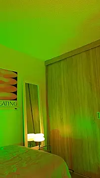 DanyNova_Co Adlı Modelin Canlı XXX Sohbeti