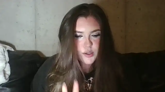 babyizzie's Live XXX Chat