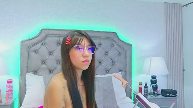 VioletSweetts' Live XXX Chat
