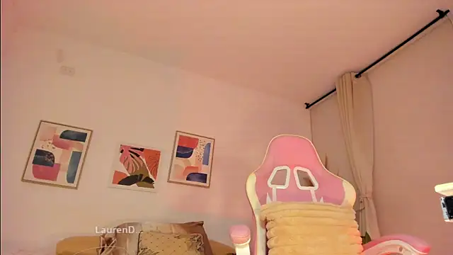 Chat XXX en directo de Misslaurenn
