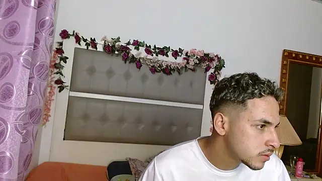 MartinaXBob Live XXX-chat