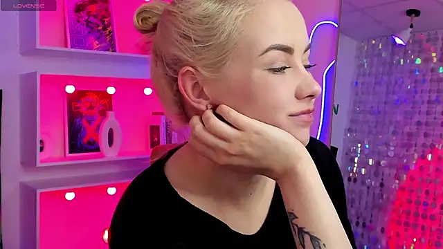 StephanieSweety élő XXX-chatje