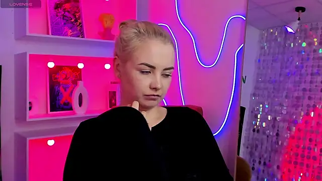 دردشة StephanieSweety الجنسية المباشرة