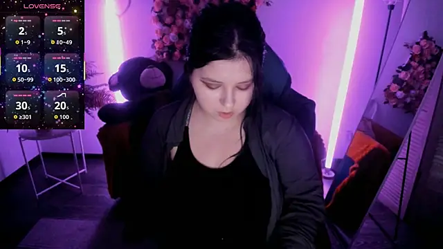 DiaAngell's Live XXX Chat