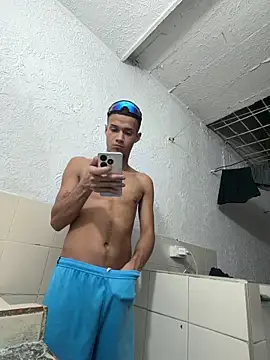 friends_lust_latin Chat XXX in diretta