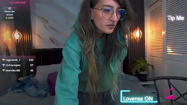 Chat XXX en directo de Dark_Dominika