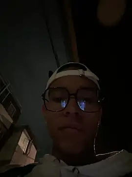 แชท XXX สดของ Andres_boy252