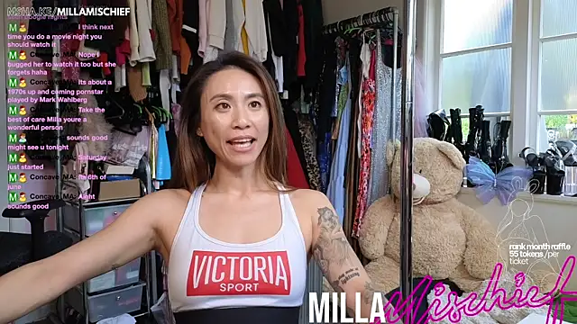 XXX chat uživo modela millamischief