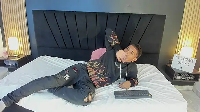 Онлайн чат XXX DILANX18