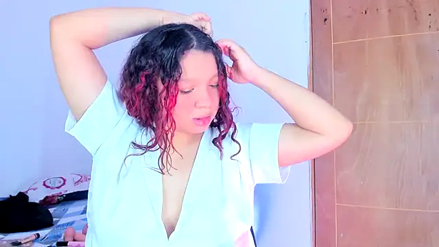 Živý XXX chat Emily_Coper18