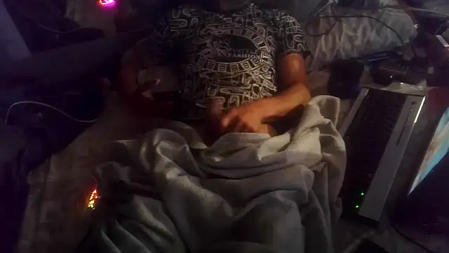 SnappedHagfish Show in webcam