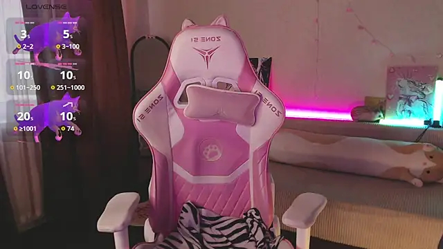 henby_streamss – Naživo XXX chat