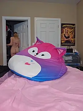 Chat +18 de AmethystFoxx ao vivo