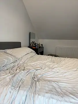 littlebambi26's Live XXX Chat