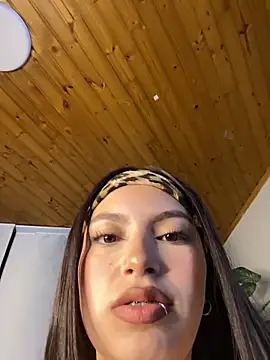 Chat XXX en directo de Mady_Pink
