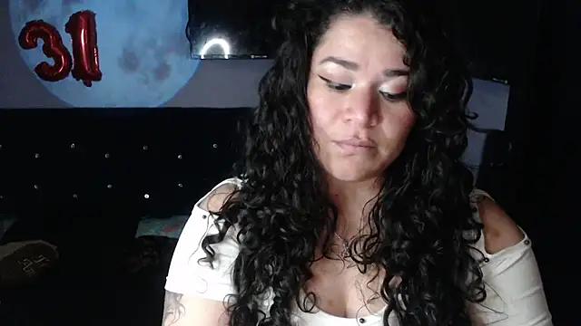 Chat XXX en directo de ANGELIQUE_KLANE