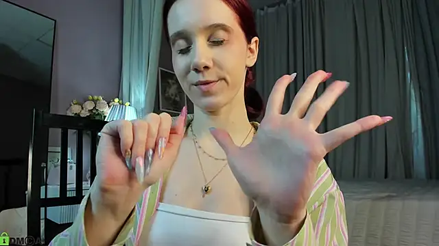 Živý XXX chat Dearly_Emily