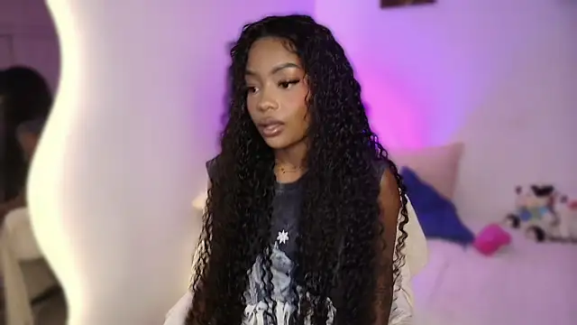 Isaa_Coleman_ Live XXX-chat