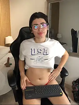 Chat +18 de alkivamoon ao vivo